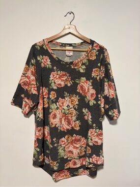 Freeloader Charcoal Floral Scoop Neck Short Sleeve Tee